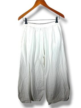 Pacific Cotton by Brynn Walker The Oliver White Barrel Cotton Pants Size Small
